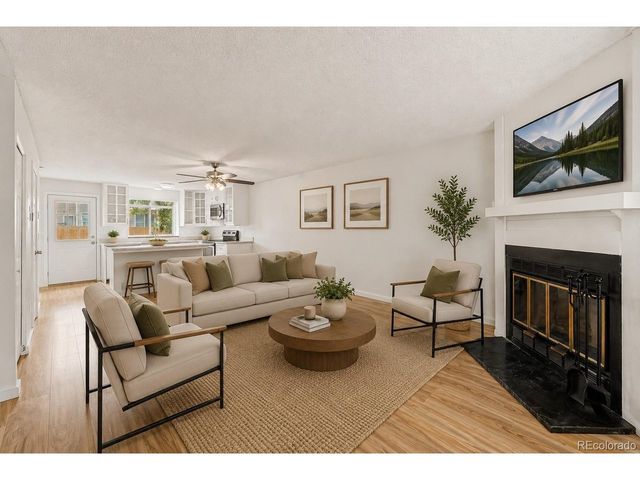 18274 E Arizona Ave B, Aurora, CO 80017
