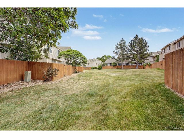 18274 E Arizona Ave B, Aurora, CO 80017