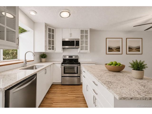 18274 E Arizona Ave B, Aurora, CO 80017
