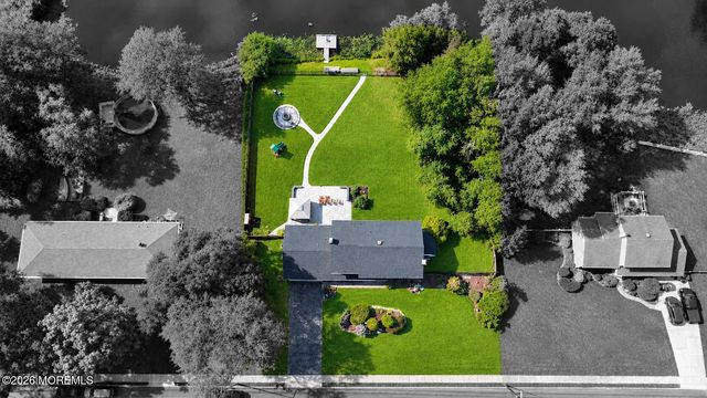 11 Cooper Drive, Howell, NJ 07731