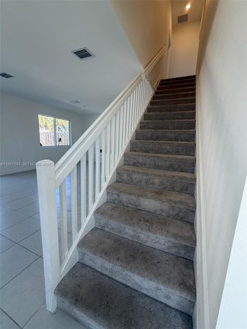 679 SE 13th St Cir 679, Homestead, FL 33034