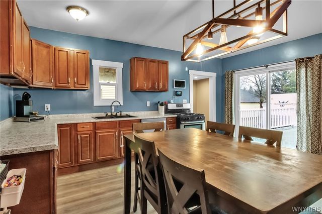 42 Maplewood Avenue, West Seneca, NY 14224