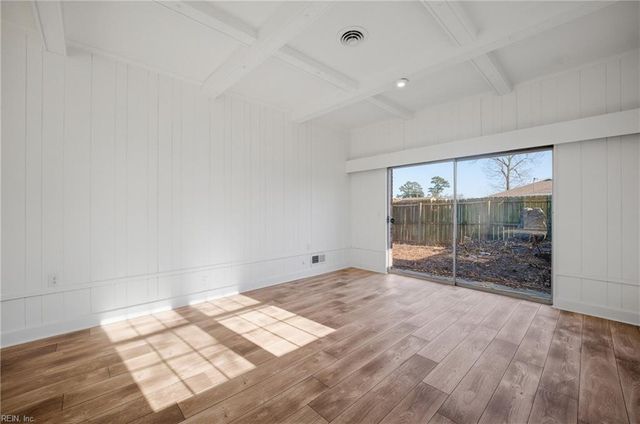 215 Leonard RD, Portsmouth, VA 23701