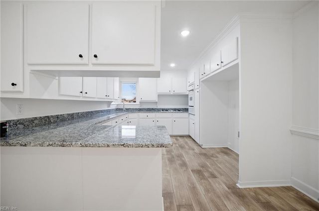 215 Leonard RD, Portsmouth, VA 23701