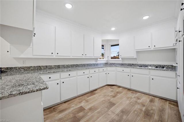 215 Leonard RD, Portsmouth, VA 23701