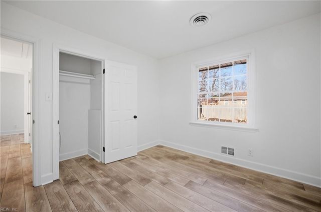 215 Leonard RD, Portsmouth, VA 23701