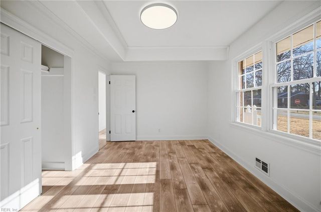 215 Leonard RD, Portsmouth, VA 23701