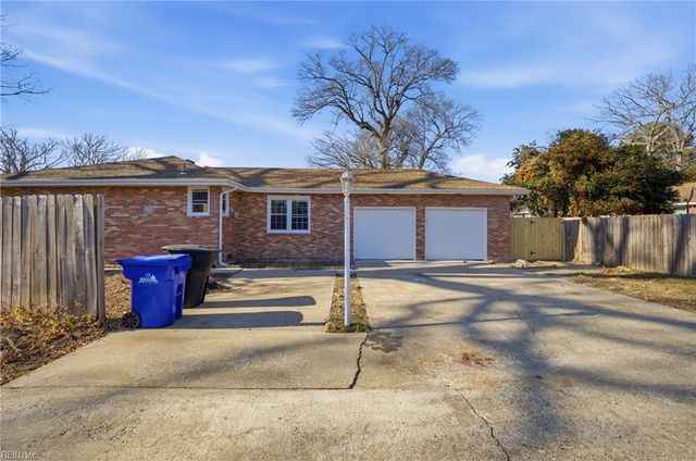 215 Leonard RD, Portsmouth, VA 23701