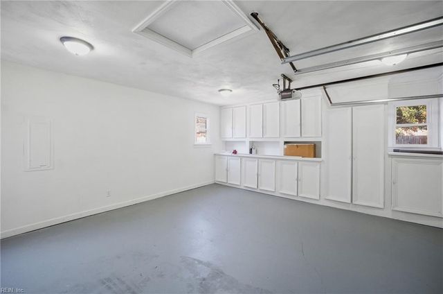 215 Leonard RD, Portsmouth, VA 23701