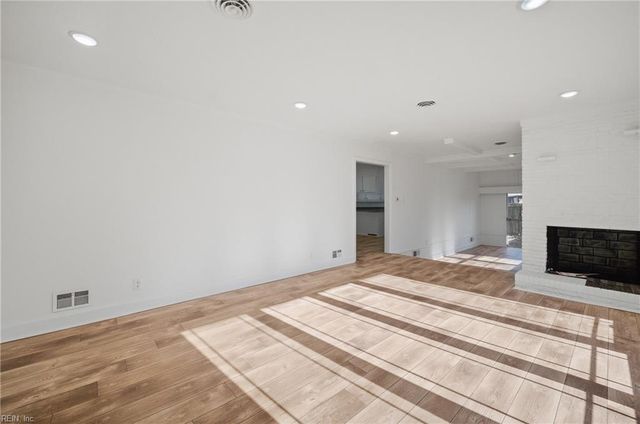 215 Leonard RD, Portsmouth, VA 23701