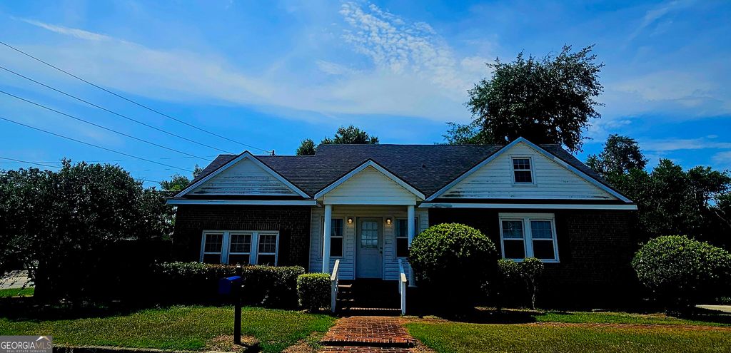 107 East Liberty Street, Claxton, GA 30417