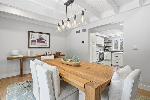 345 North St, Medfield, MA 02052