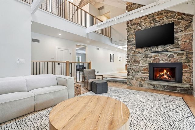 345 North St, Medfield, MA 02052