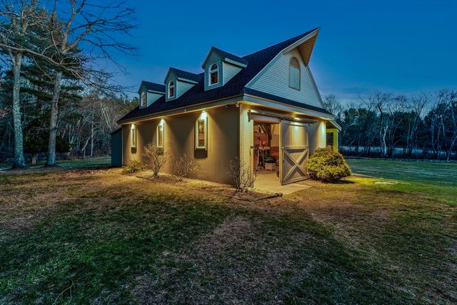 345 North St, Medfield, MA 02052