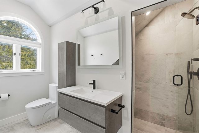 345 North St, Medfield, MA 02052