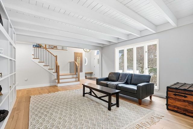 345 North St, Medfield, MA 02052