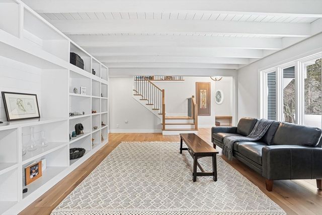 345 North St, Medfield, MA 02052