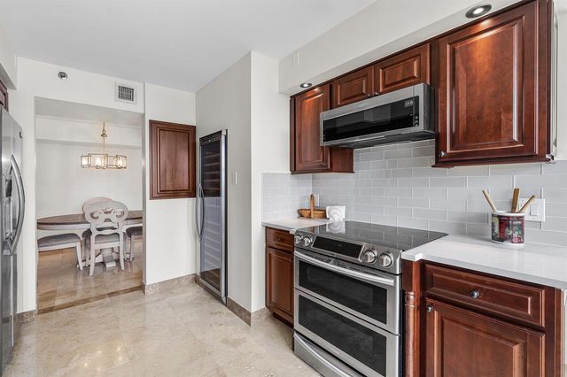 4600 S Ocean Boulevard 602, Highland Beach, FL 33487