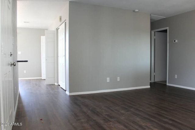 20421 N 3RD Drive 8, Phoenix, AZ 85027