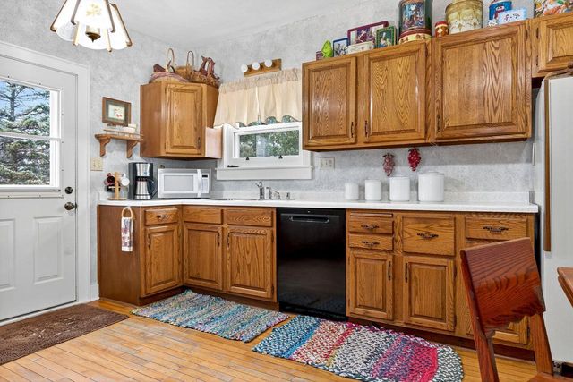 13 N 4TH AVENUE, Winneconne, WI 54986