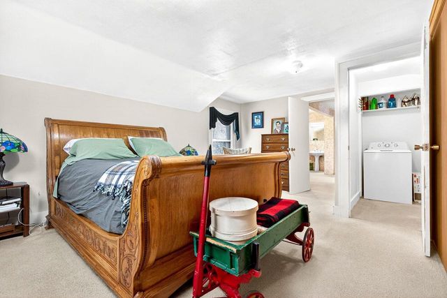 13 N 4TH AVENUE, Winneconne, WI 54986