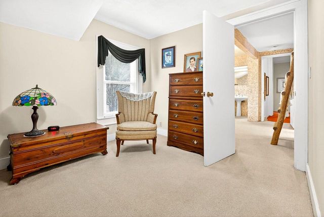 13 N 4TH AVENUE, Winneconne, WI 54986