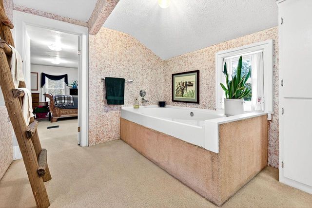 13 N 4TH AVENUE, Winneconne, WI 54986