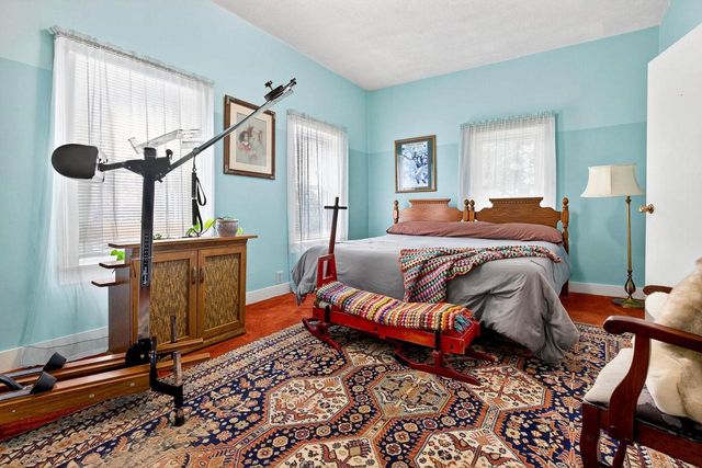 13 N 4TH AVENUE, Winneconne, WI 54986