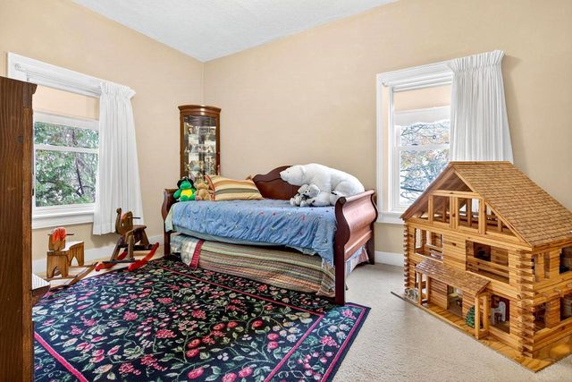 13 N 4TH AVENUE, Winneconne, WI 54986