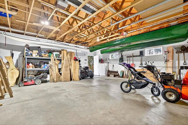 13 N 4TH AVENUE, Winneconne, WI 54986