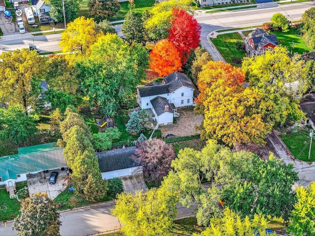 13 N 4TH AVENUE, Winneconne, WI 54986