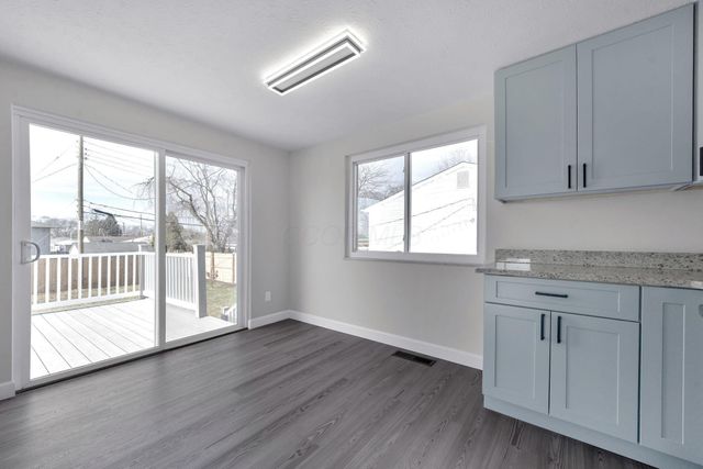 662 Bartfield Drive, Columbus, OH 43207