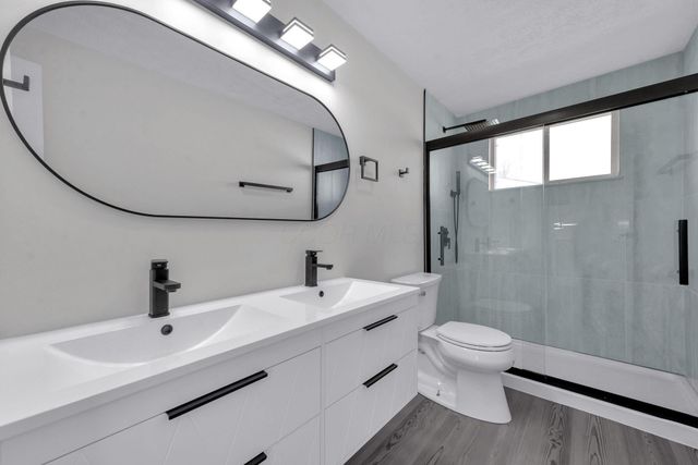 662 Bartfield Drive, Columbus, OH 43207