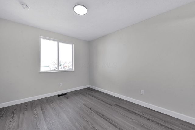 662 Bartfield Drive, Columbus, OH 43207