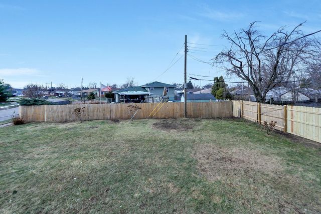 662 Bartfield Drive, Columbus, OH 43207