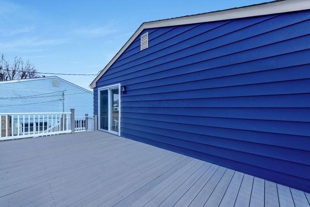 662 Bartfield Drive, Columbus, OH 43207