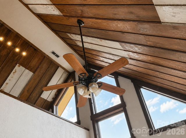 98 Tom Arthur Lane, Marshall, NC 28753
