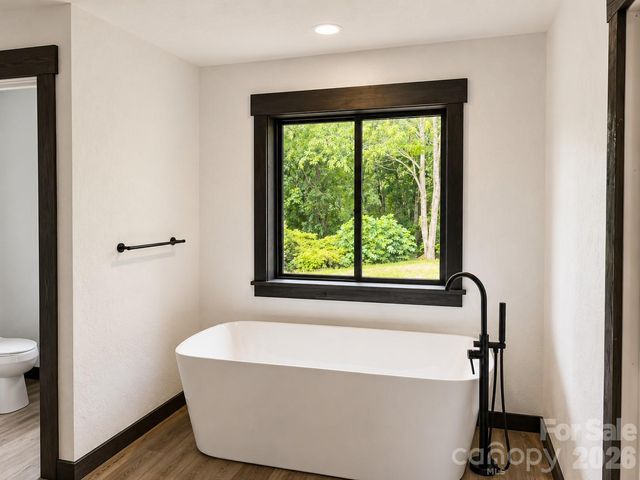 98 Tom Arthur Lane, Marshall, NC 28753