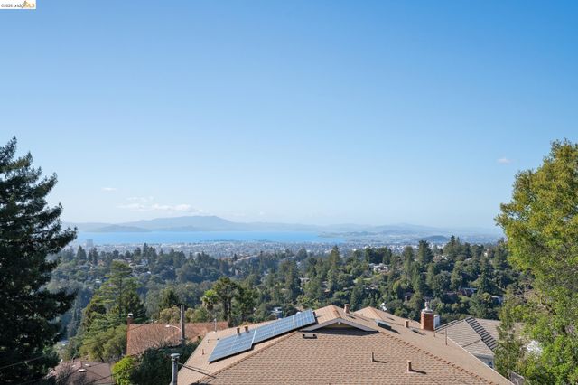 6411 Snake Road, Oakland, CA 94611