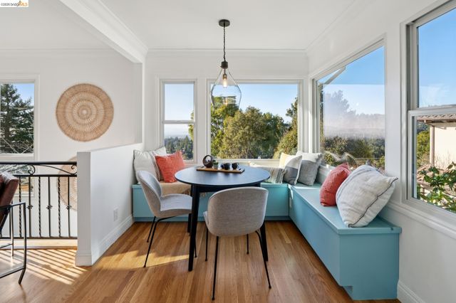 6411 Snake Road, Oakland, CA 94611