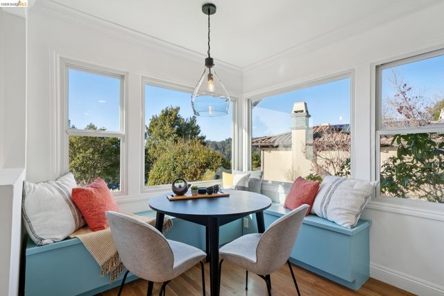 6411 Snake Road, Oakland, CA 94611