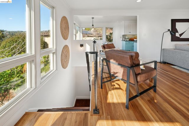 6411 Snake Road, Oakland, CA 94611