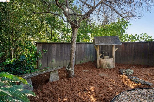 6411 Snake Road, Oakland, CA 94611