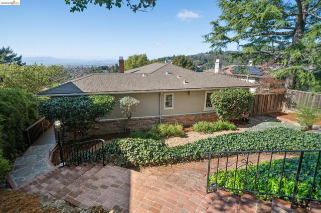 6411 Snake Road, Oakland, CA 94611