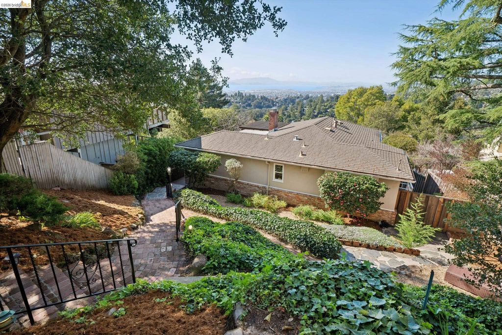 6411 Snake Road, Oakland, CA 94611