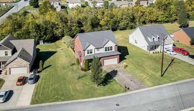 103 Kestrel Cir, La Vergne, TN 37086