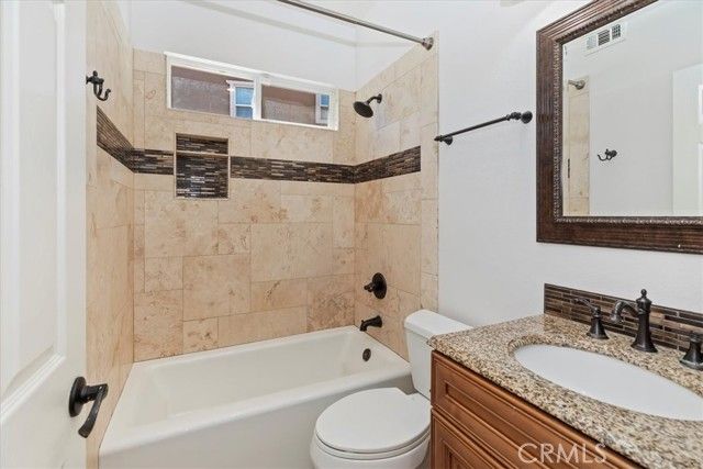 27792 Carlton Oaks Street, Murrieta, CA 92562