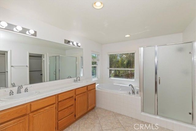 27792 Carlton Oaks Street, Murrieta, CA 92562