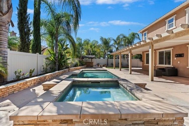 27792 Carlton Oaks Street, Murrieta, CA 92562