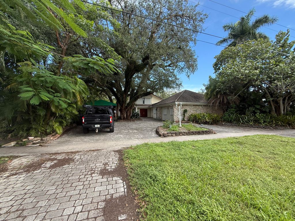 3731 N Park Road, Hollywood, FL 33021